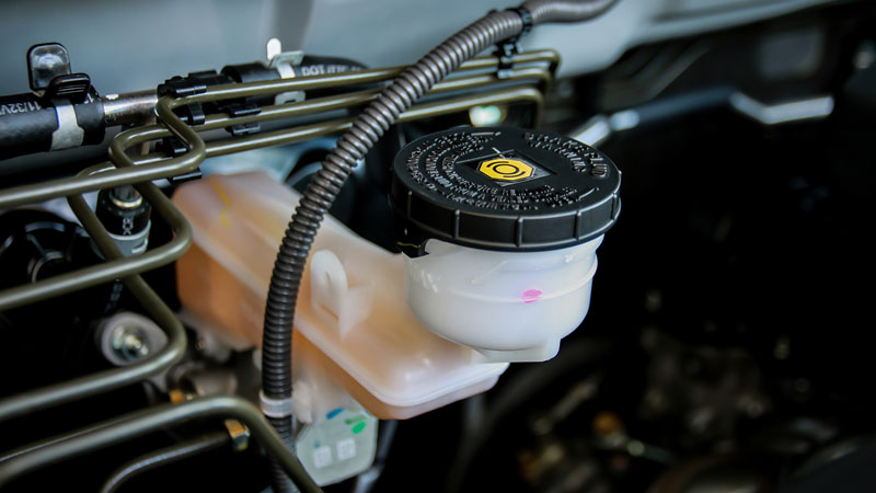 Υγρό φρένων: Η σιωπηλή φθορά του συστήματος πέδησης